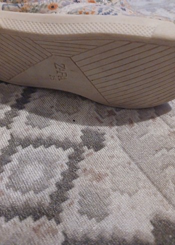 ZARA Kız Çocuk Bağcıklı Çiçek Desenli Sneaker - Görsel 6