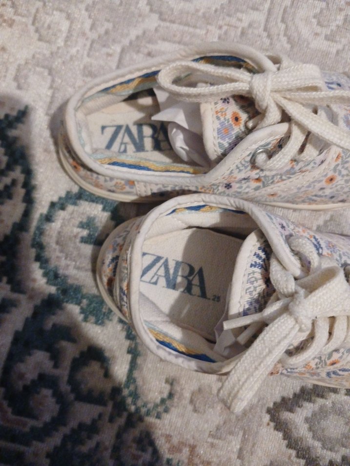 ZARA Kız Çocuk Bağcıklı Çiçek Desenli Sneaker - Görsel 5