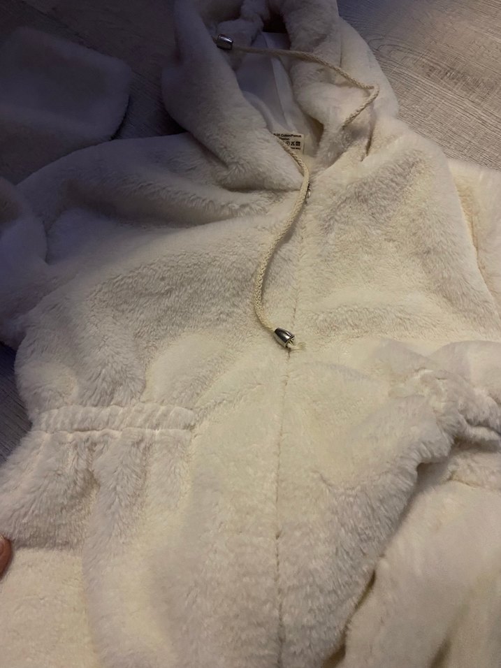 Kırık beyaz kürk mont - Görsel 4