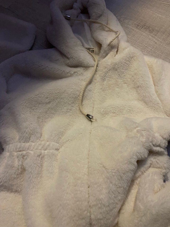 Kırık beyaz kürk mont - Görsel 2