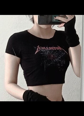 Metallica baskılı crop