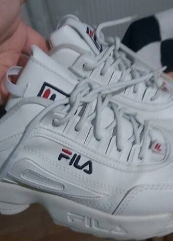 Fila ayakkabı