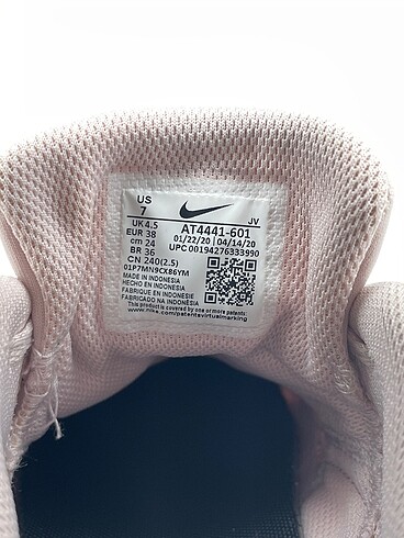 38 Beden çeşitli Renk Nike Spor Ayakkabı %70 İndirimli.