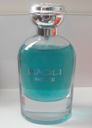Farmasi Baoli Parfum