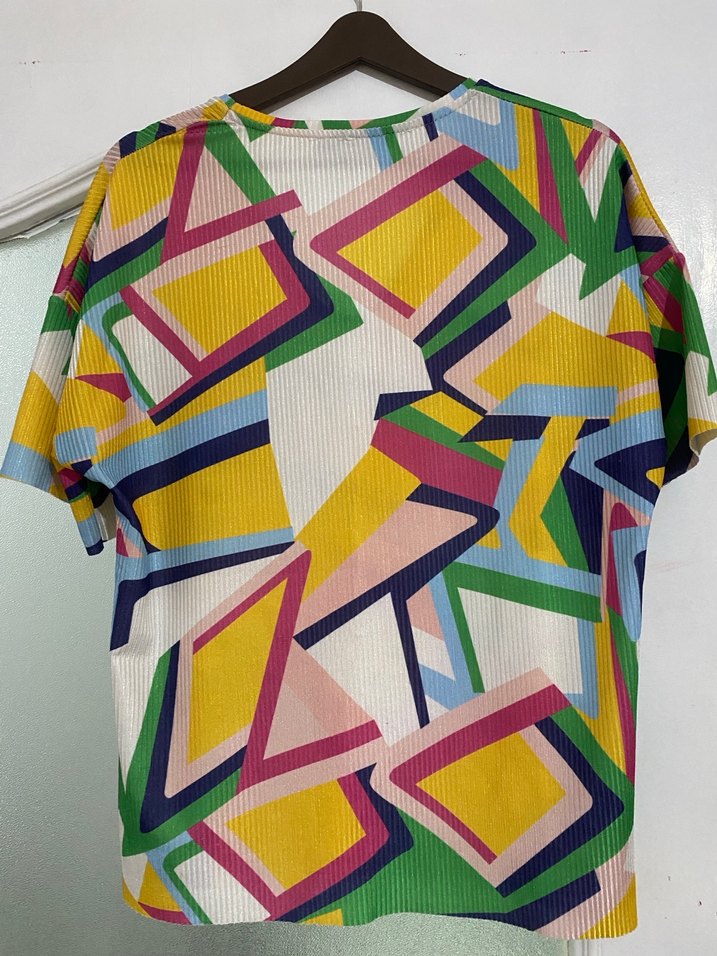 Renkli Geometrik Desenli V Yakalı Kadın Bluz S - Görsel 2