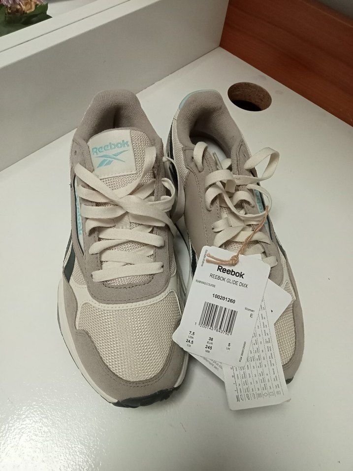 Reebok Beyaz Pastel Kadın Spor Ayakkabı
38 numara - Görsel 3