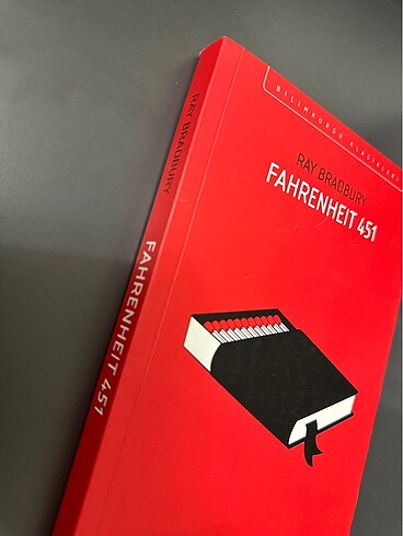  FAHRENHEIT 451 - Ray Bradbury