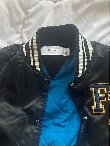 xs Beden siyah Renk Bershka bomber ceket