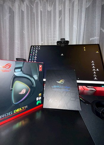 Asus Rog delta RGB oyuncu kulaklığı