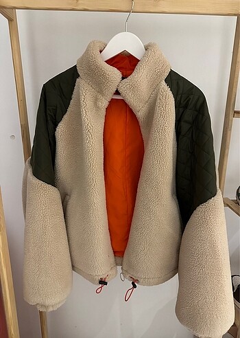 pull&bear tüylü mont