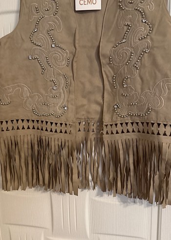 Bej Nakışlı Püsküllü Süet Yelek - Görsel 2