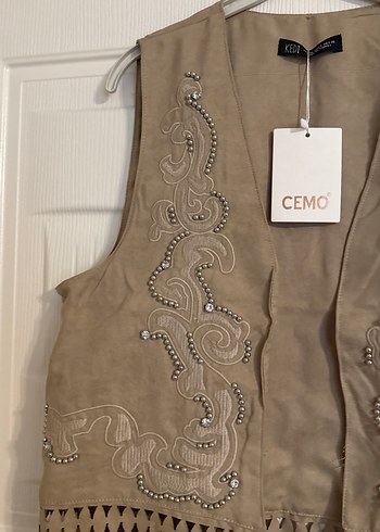 Bej Nakışlı Püsküllü Süet Yelek - Görsel 3