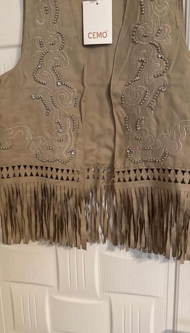 Bej Nakışlı Püsküllü Süet Yelek - Görsel 2