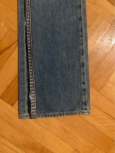 31 Beden mavi Renk Levis efsane model