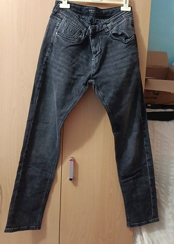 Lufian Koyu Gri Yikamali Dar Kesim Jean