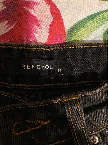 Trendyol momfit jean