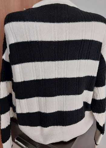 Siyah ekru yumuşacık dokulu şık kazak - Görsel 5