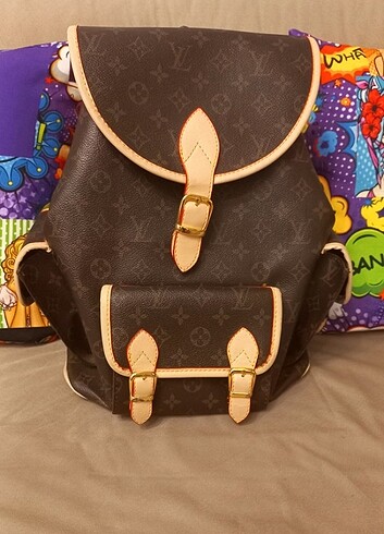 Louis Vuitton sırt çantası 