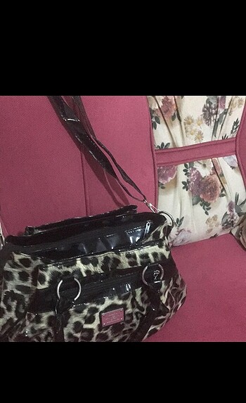  Beden Çok şık leopar çanta
