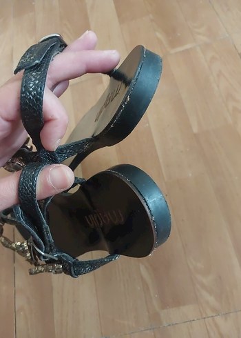38 Beden KADIN SANDALET AYAKKABI