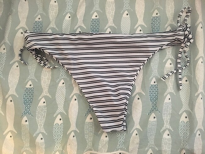 Diğer Bikini altı