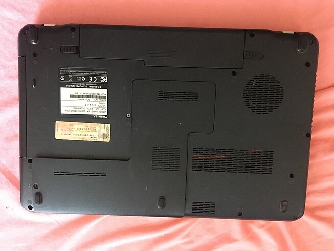 Beden Renk Toshiba Laptop