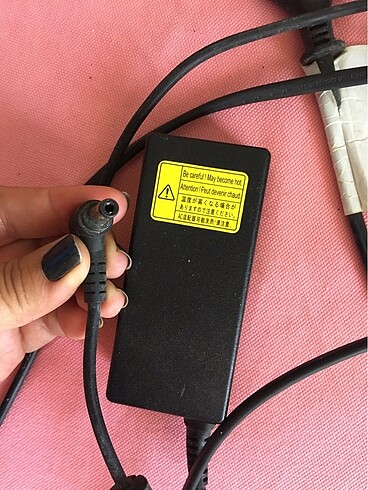 Toshiba Toshiba Adaptör
