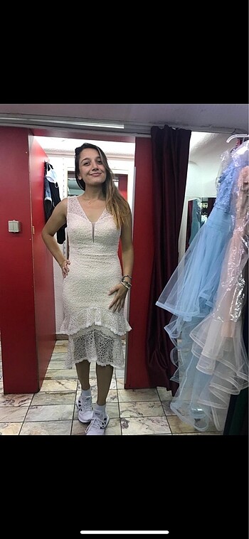 Tasarımcı Güpürlü elbise