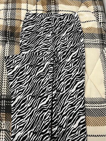 Zebra detaylı İspanyol paça tayt