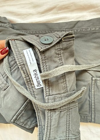 Bershka Haki Bagcikli Rahat Pantolon
