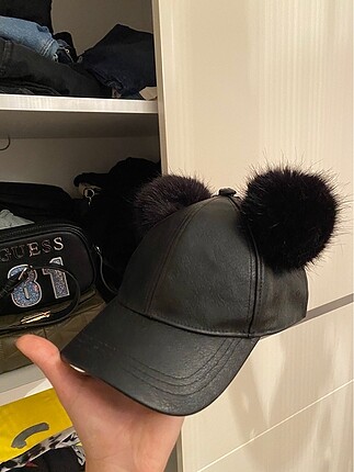 h&m şapka