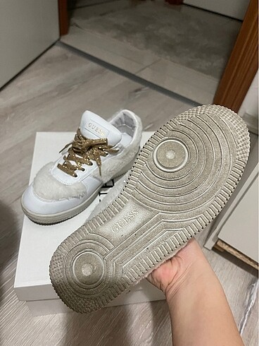 37 Beden Guess sneaker
