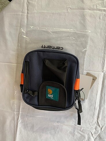carhartt omuz çantası
