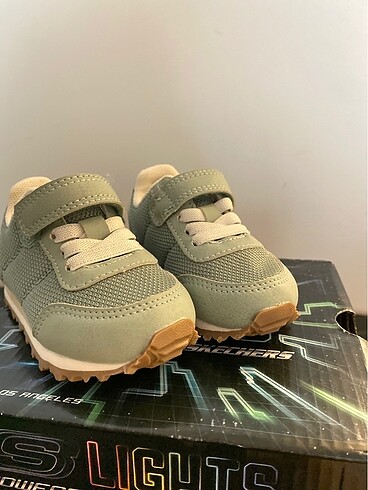 19 Beden yeşil Renk H&M bebek ayakkabı