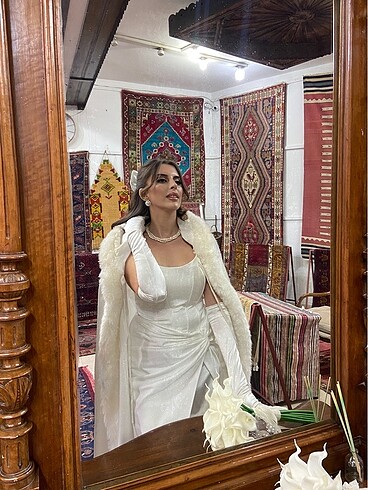 l Beden beyaz Renk BEYAZ ELBİSE ve PELERİN
