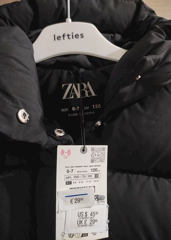 Erkek Çocuk Siyah Kapüşonlu Düğmeli Mont - Görsel 5