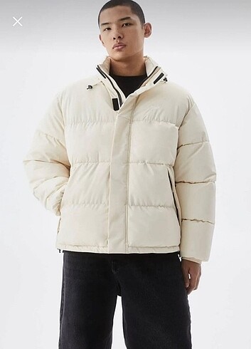 Pull And Bear mont