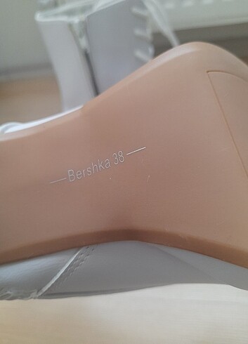 38 Beden Bershka beyaz platform bot