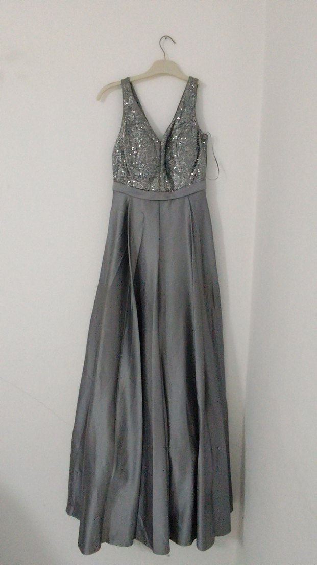 Gri Uzun V Yaka Drapeli Kadın Abiye Elbise - Görsel 2