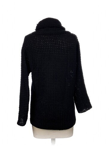 m Beden PreLoved Kazak / Triko %70 İndirimli.