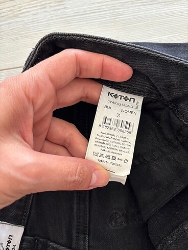34 Beden Giyilmemiş kot şort