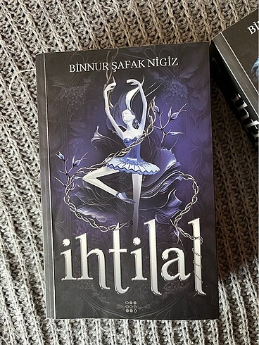  İhtilal set - binnur şafak nigiz