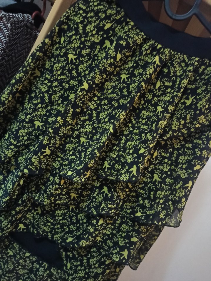 Volanlı Uzun Yeşil Desenli Etek - Görsel 2