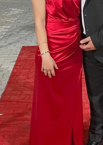 Abiye Kırmızı Drapeli Midi Abiye Elbise