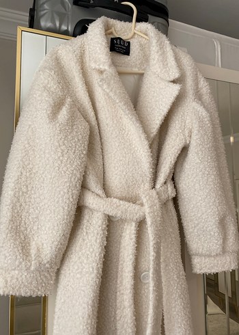 Beyaz Peluş Midi Kemerli suud collection marka kaban