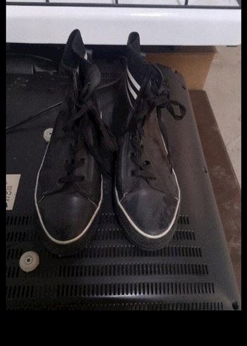 Siyah kadın Spor Tarzı Bot - Görsel 3