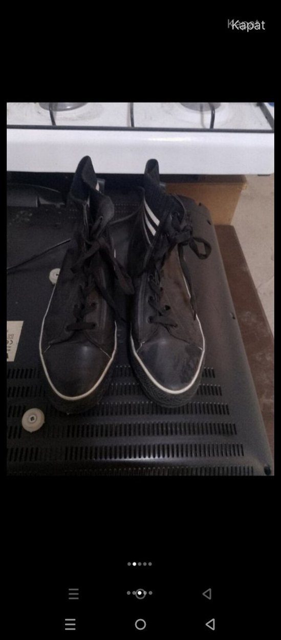 Siyah kadın Spor Tarzı Bot - Görsel 3