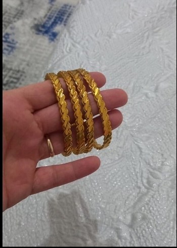 Pandora Altın Renk İşlemeli Uzun Zincir Kolye