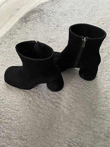 Zara Stradivarius muadili bratz siyah bot