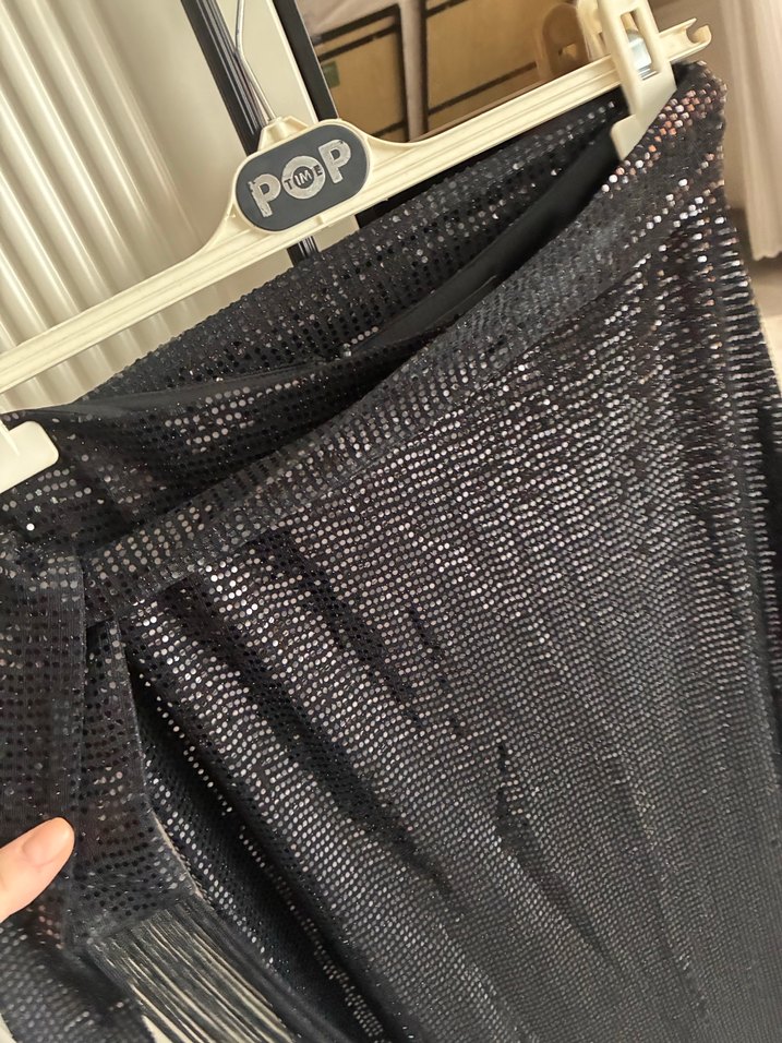 Siyah Drapeli Uzun Kadın Etek - Görsel 2